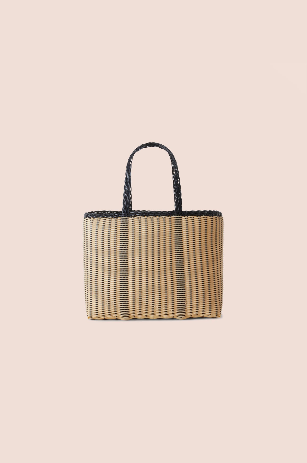 Edge-Small-Black_Cream-