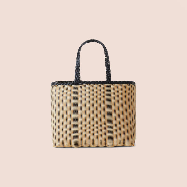 Edge-Small-Black_Cream-