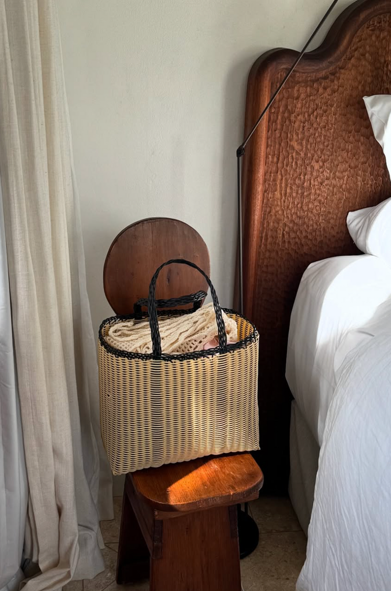 Palorosa ~  Edge Small, Black Cream