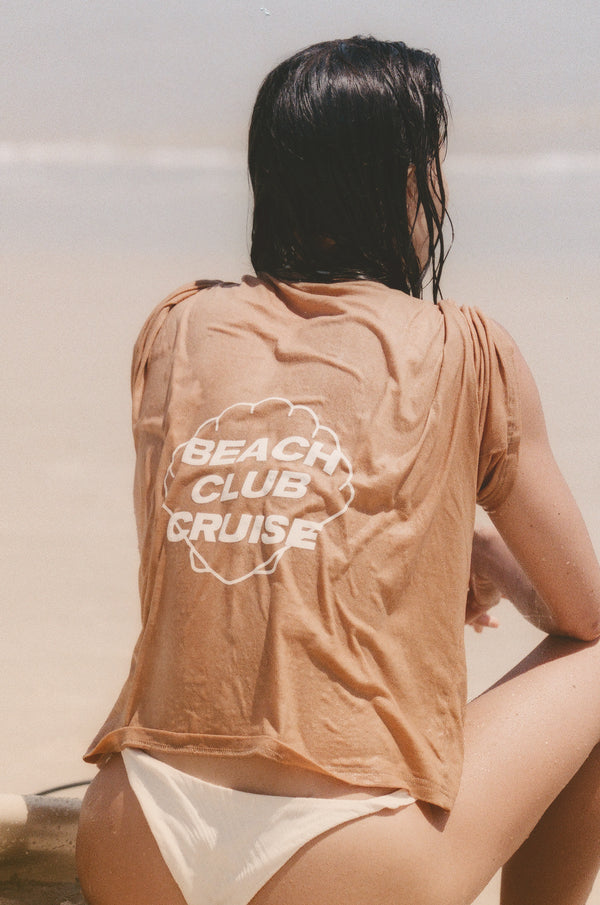 BEACH CLUB TEE - MANDORLA